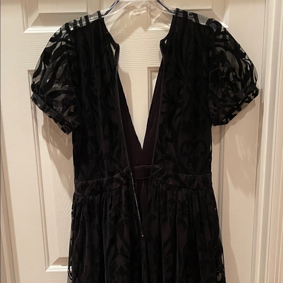 Windsor Black Sheer Short Puff Sleeve Dress 12 Very Long - Picture 4 of 12